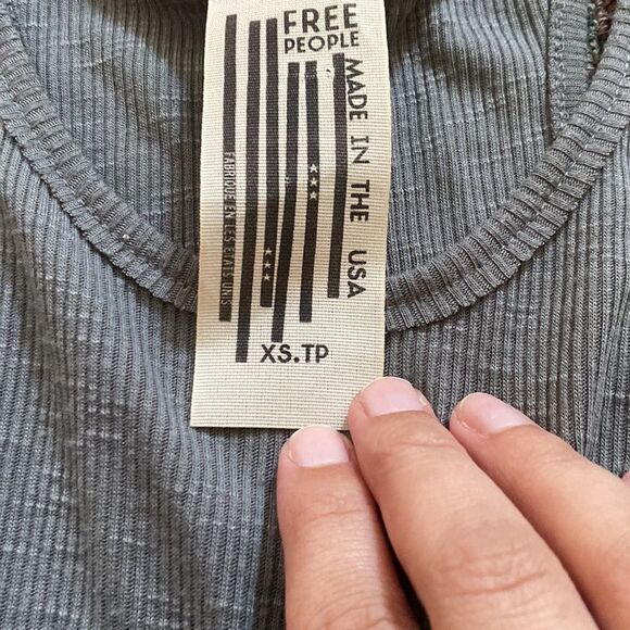 Free people Xs grey tank - Picture 4 of 4